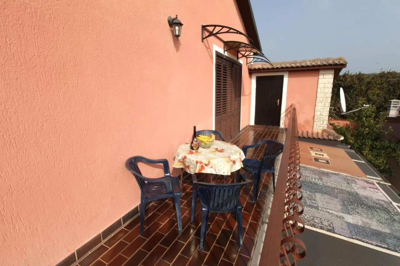 Apartment Vera Zambratija  0*, Zambratija (Istria) Croatia